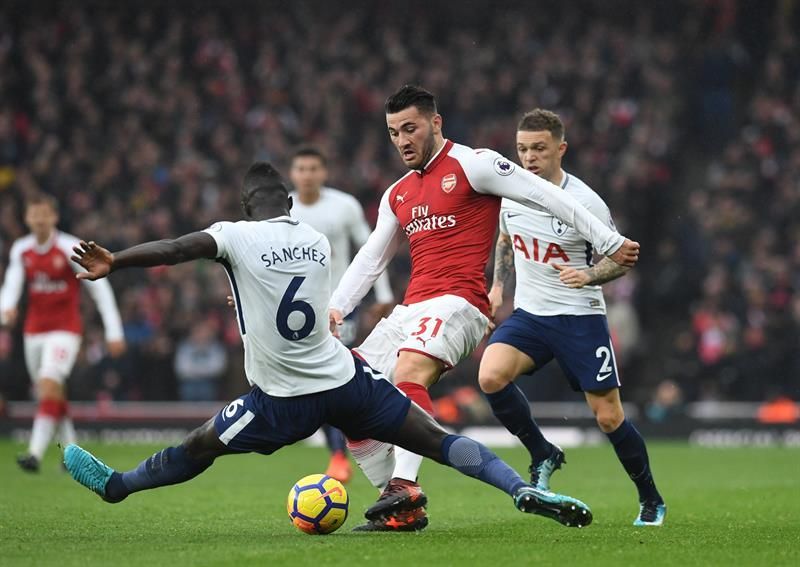 Alexis y Mustafi le dan al Arsenal el derbi del norte de Londres (2-0)