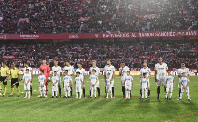 El Sevilla y La Caixa llevan a niños en riesgo de exclusión al partido ante el Celta