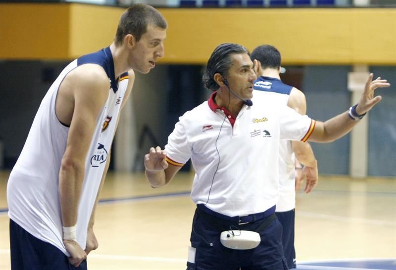 Vázquez: "Hay que dejar fuera del equipo los problemas entre FIBA y Euroliga"