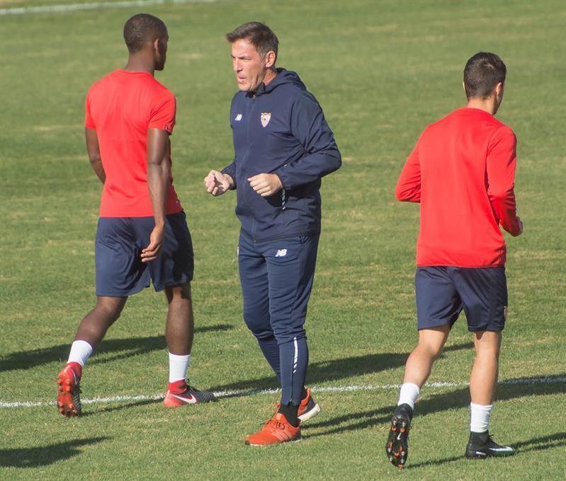 Berizzo no modifica su programa de trabajo y dirige el entrenamiento del Sevilla