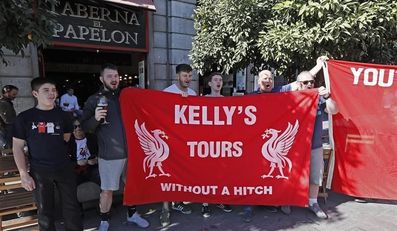 El Liverpool investiga si hubo maltrato hacia sus aficionados en Sevilla