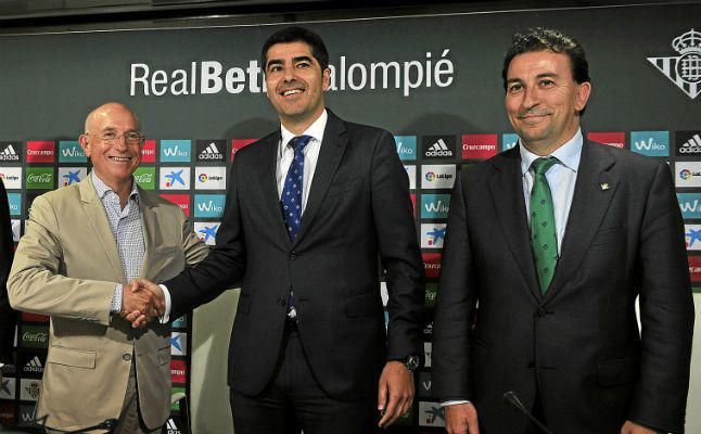 López Catalán: "Hoy es un día importante, espero una asistencia récord a la junta"