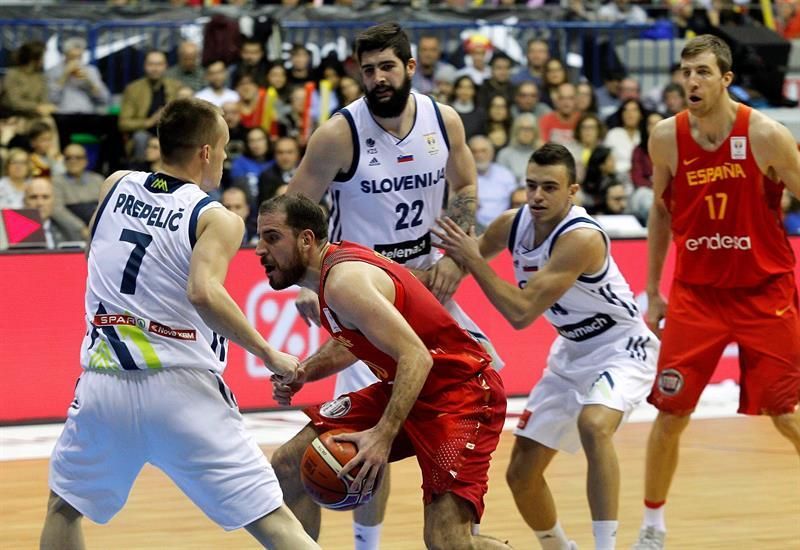 92-84. España despeja con sufrimiento su camino hacia el Mundial