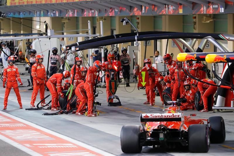Vettel: "Me fastidia decirlo, pero Lewis fue mejor y lo felicito"