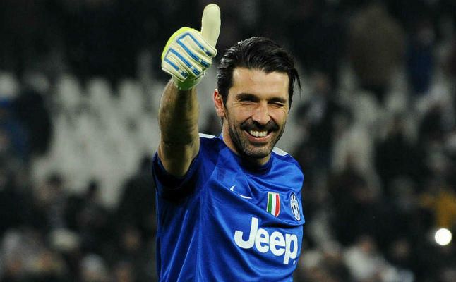 Buffon podría volver a jugar con Italia