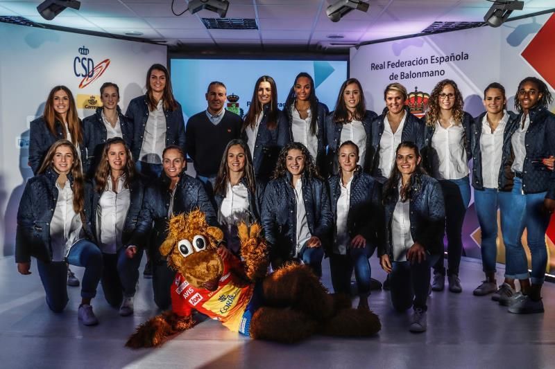 La selección española femenina de balonmano tiene un lema: "Mi nombre es Guerreras"