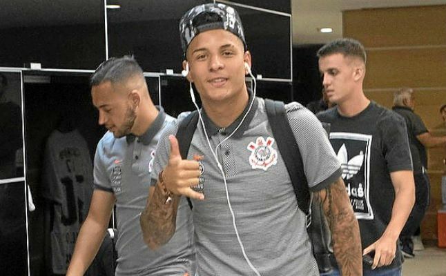 Oficial: Acuerdo con el Corinthians por Arana