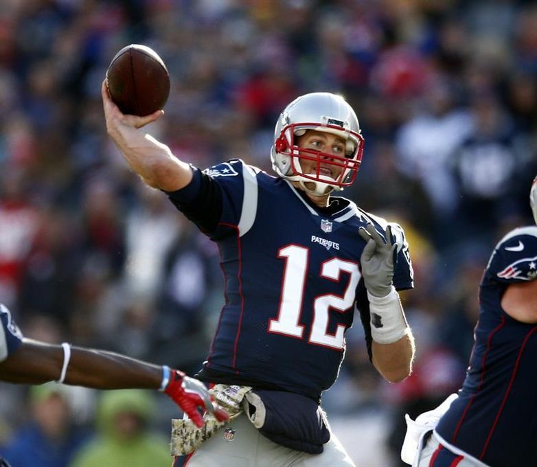 3-23. Brady impone marca de liga y los Patriots siguen ganando