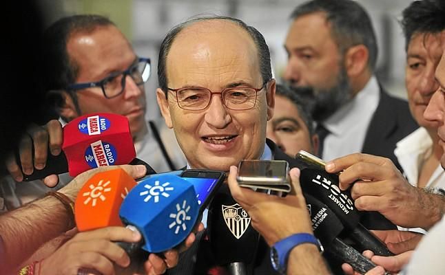 Castro: "Serán los técnicos los que decidan si fichamos o no"