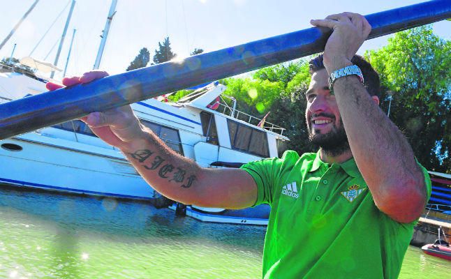 Barragán: "Voy a luchar para seguir en el Betis"