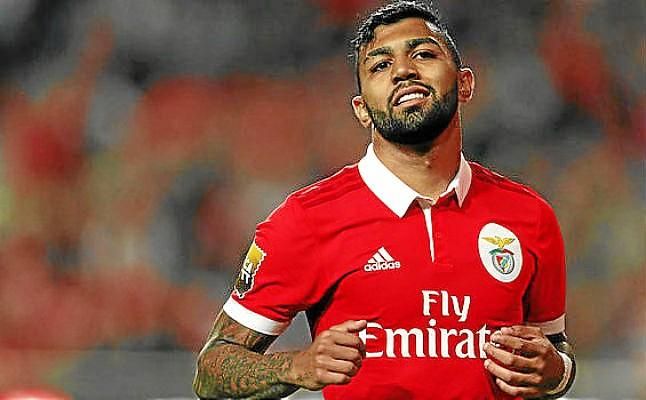 Gabigol, sin noticias del Betis, quiere regresar a Brasil