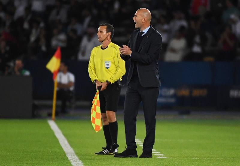 Zidane iguala a Luis Molowny con su octavo título en menos de dos años