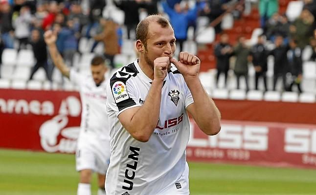 A Setién le preguntan por Loren y se acuerda de Zozulya