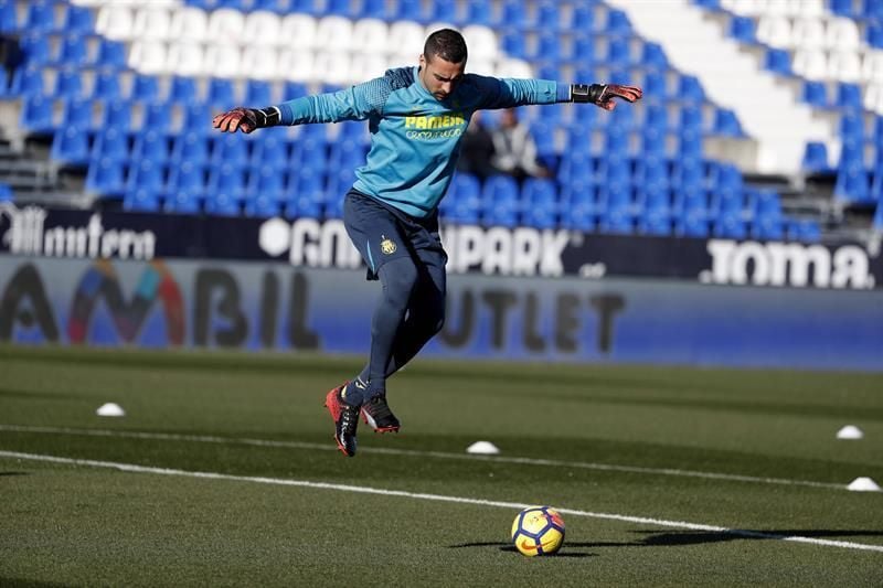Asenjo cumplirá en Mestalla cien partidos con el Villarreal en Primera