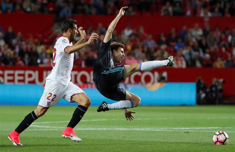 La Real necesita ganar al Sevilla en la despedida de Carlos Vela