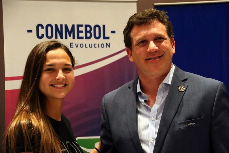 La venezolana Deyna Castellanos es elegida embajadora del fútbol suramericano