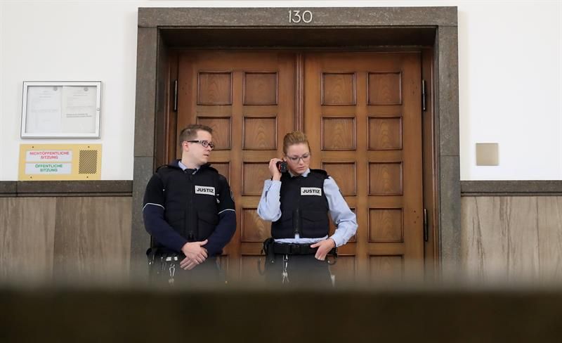 Empieza el juicio contra el presunto autor del atentado al autobús del Dortmund