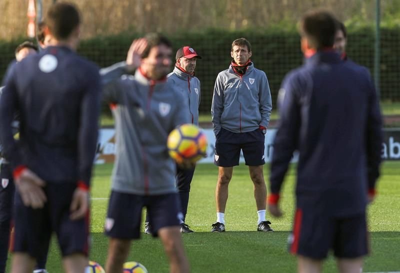 Iturraspe y Bóveda novedades en una convocatoria sin San José