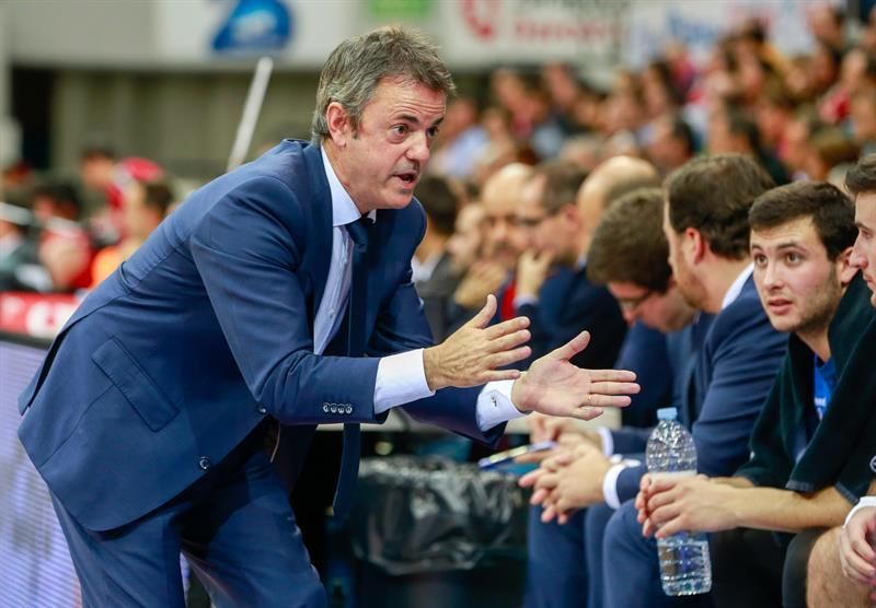 El Gipuzkoa Basket, apremiado, no renuncia al triunfo ante el Barcelona Lassa