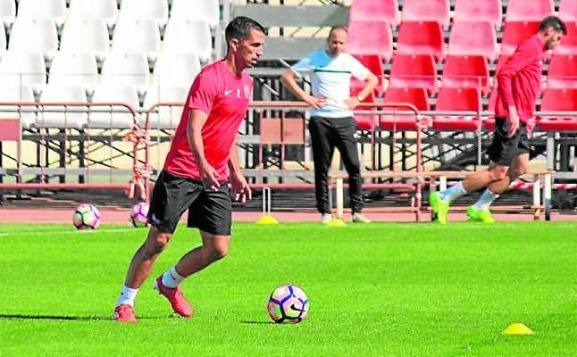 El exbético Isidoro, objetivo del Écija