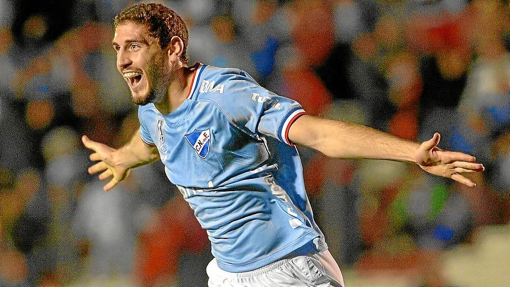 El agente de Rogel: "Estoy hablando con el Betis, con el Sevilla no hubo nada concreto"