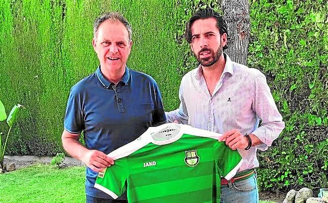 Caparrós dimite como técnico del Al Ahli