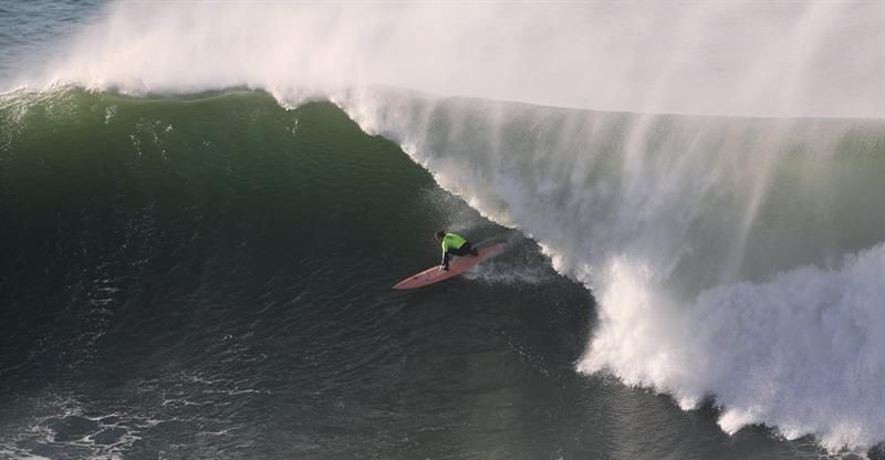 El estadounidense Nic Lamb gana el XII Punta Galea Challenge de olas grandes