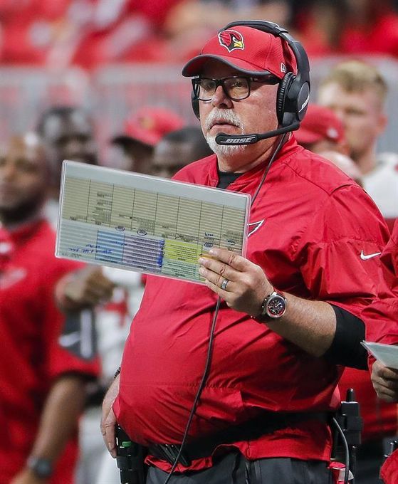 Bruce Arians hace oficial su retiro como entrenador en jefe de los Cardinals