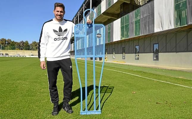 Javi García: "El Betis me convenció por, proyecto, fichajes y entrenador"