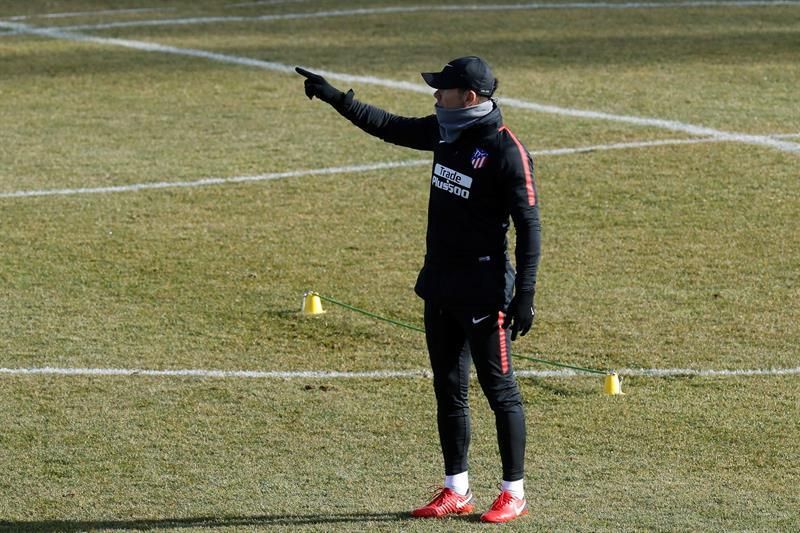 Simeone: "Costa y Vitolo están habilitados e irán convocados a Lérida"