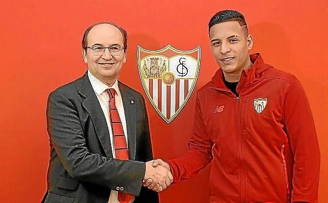 Arana llega este martes a Sevilla