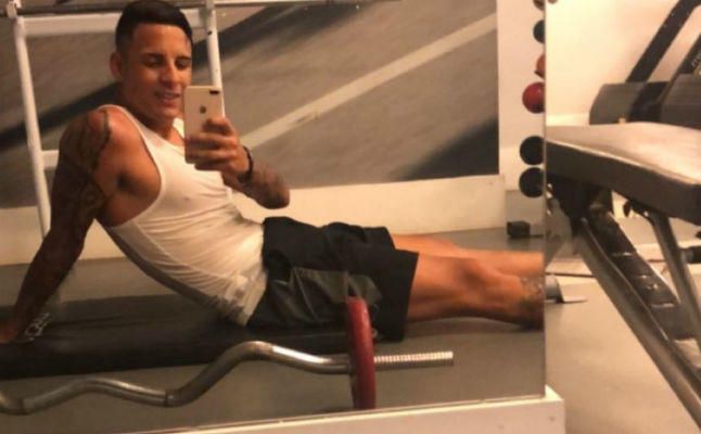 Arana espera el visado para estar en Sevilla esta semana