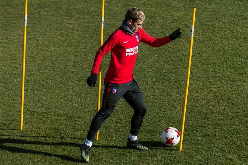 Competición mantiene la amarilla a Costa y se la quita a Griezmann