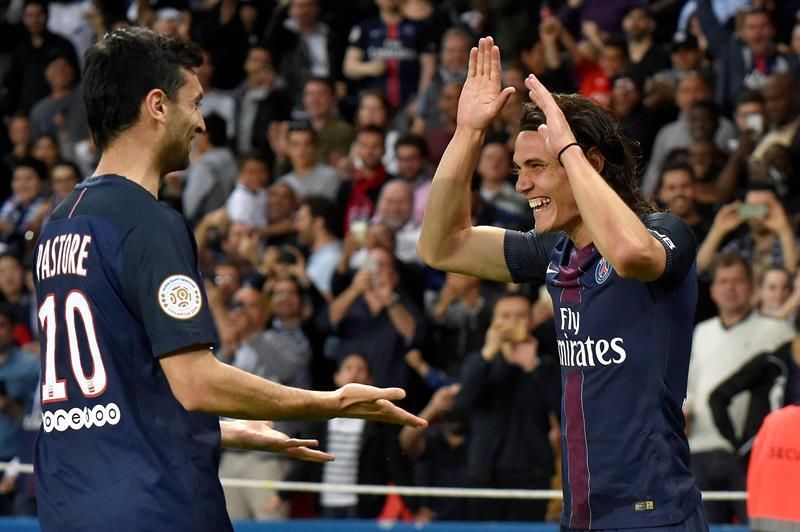 El retraso de Pastore y Cavani siembra la discordia en el vestuario del PSG