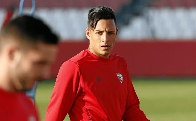 Arana, la gran novedad en la convocatoria del Sevilla para Vitoria