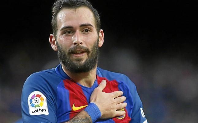 Aleix Vidal esperará al Sevilla F.C. una semana más