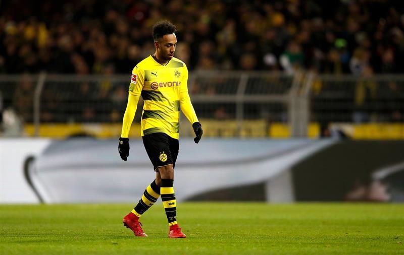 Aubameyang pide carta de libertad y el Dortmund le pone precio, según "Bild"