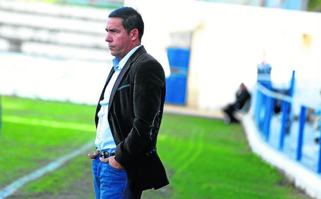 El Écija inicia el casting tras la destitución de Juan Carlos Gómez