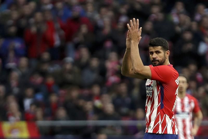 Costa, "sustituido por unas molestias musculares", duda ante el Sevilla