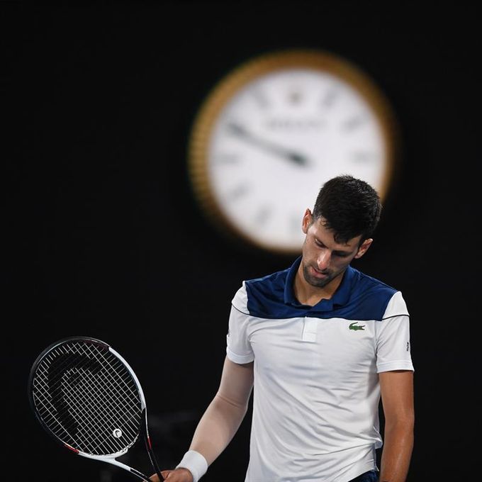 Federer desafía al tiempo y a Djokovic se le para el reloj