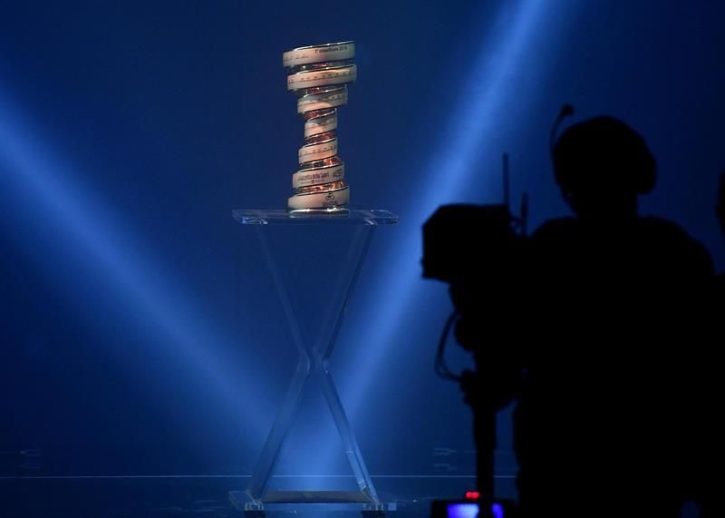 Las ciudades del Giro se iluminan de rosa a falta de 101 días para su inicio