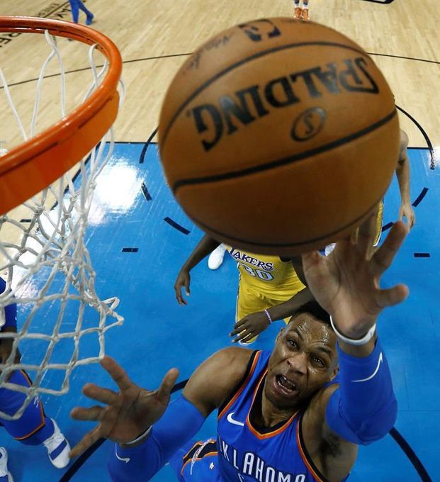 109-108. Westbrook sella, con remontada y suspense,quinta victoria de Thunder