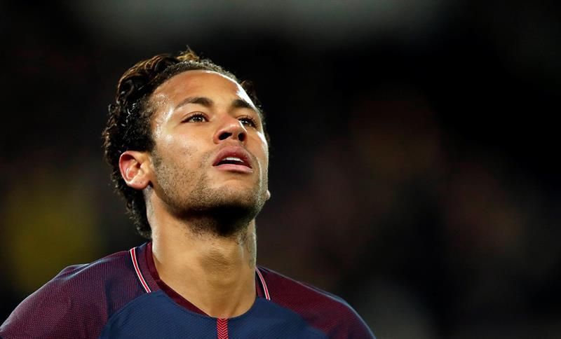 Neymar lamenta haber recalado en la liga francesa, según "L'Équipe"