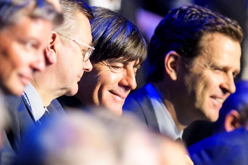 Seleccionador alemán está "muy feliz" de jugar contra Francia y Holanda