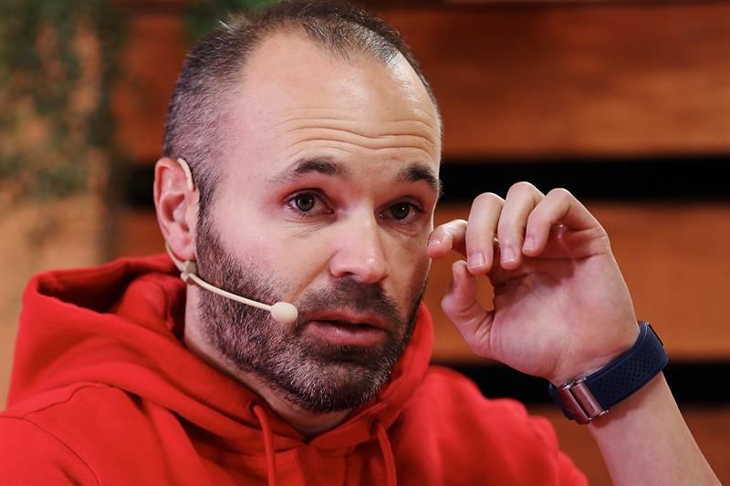 Iniesta: "Sabemos lo que nos exigirá el Valencia y tenemos que prepararnos"