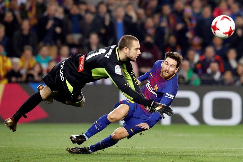 Messi, autor del gol 4.000 del Barcelona en el Camp Nou