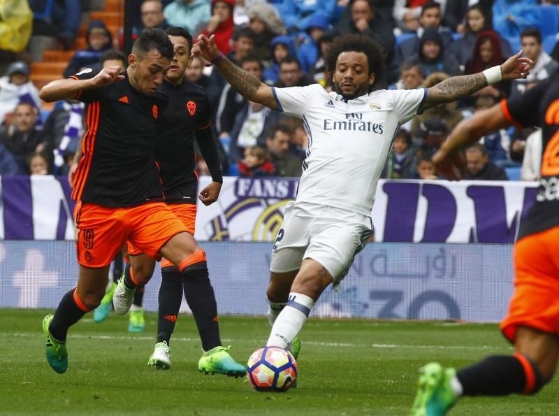 Un Valencia dubitativo recibe a un Madrid deprimido en pos del tercer puesto