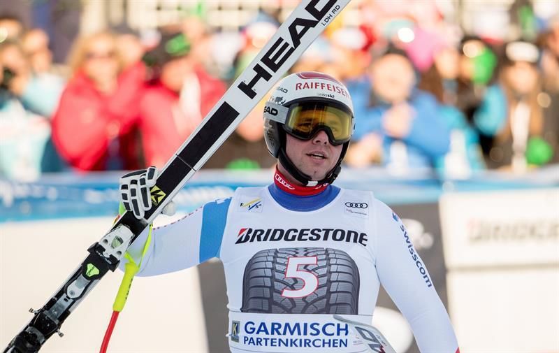 El suizo Beat Feuz gana el descenso de Garmisch