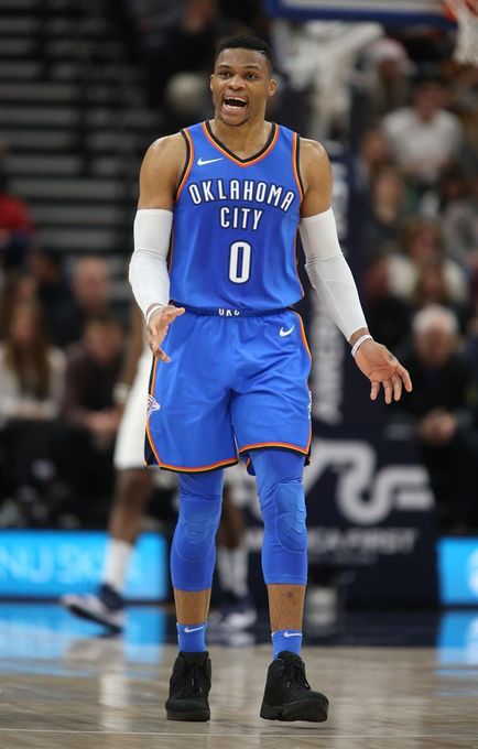 122-112. Westbrook logra doble-doble y los Thunder amplían racha triunfal
