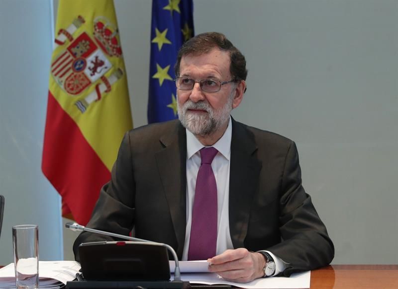 Rajoy considera "absurdo" pensar que la FIFA impida a España jugar el Mundial
